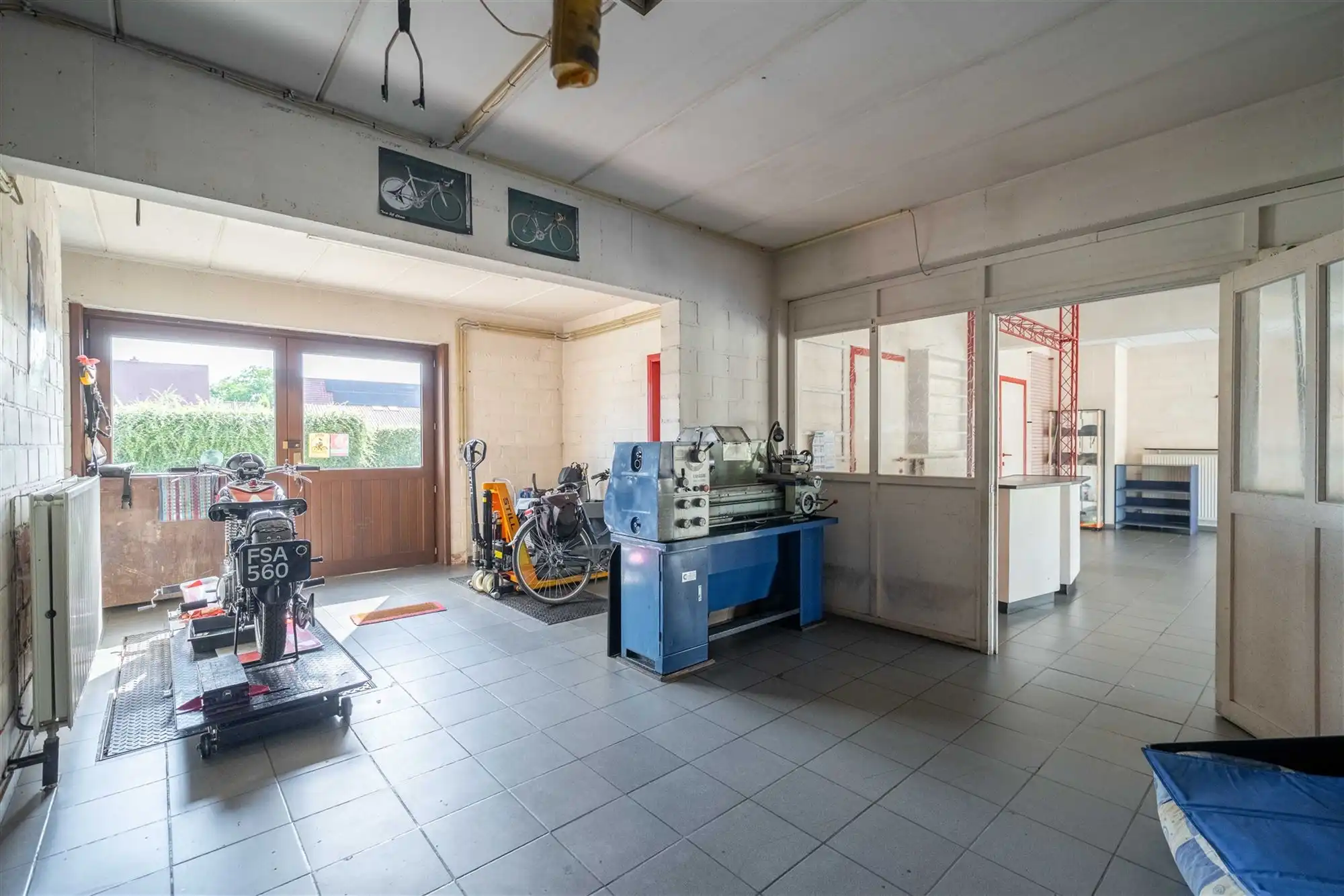 Handelspand met appartement te koop in Westerlo!! foto 7