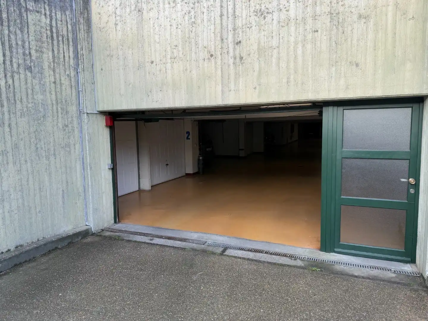 AUTOSTAANPLAATS VLAKBIJ ZEEDIJK foto 4