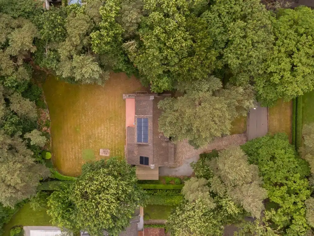 Klassieke villa op 2.233m² met zuid-georiënteerde tuin foto 23