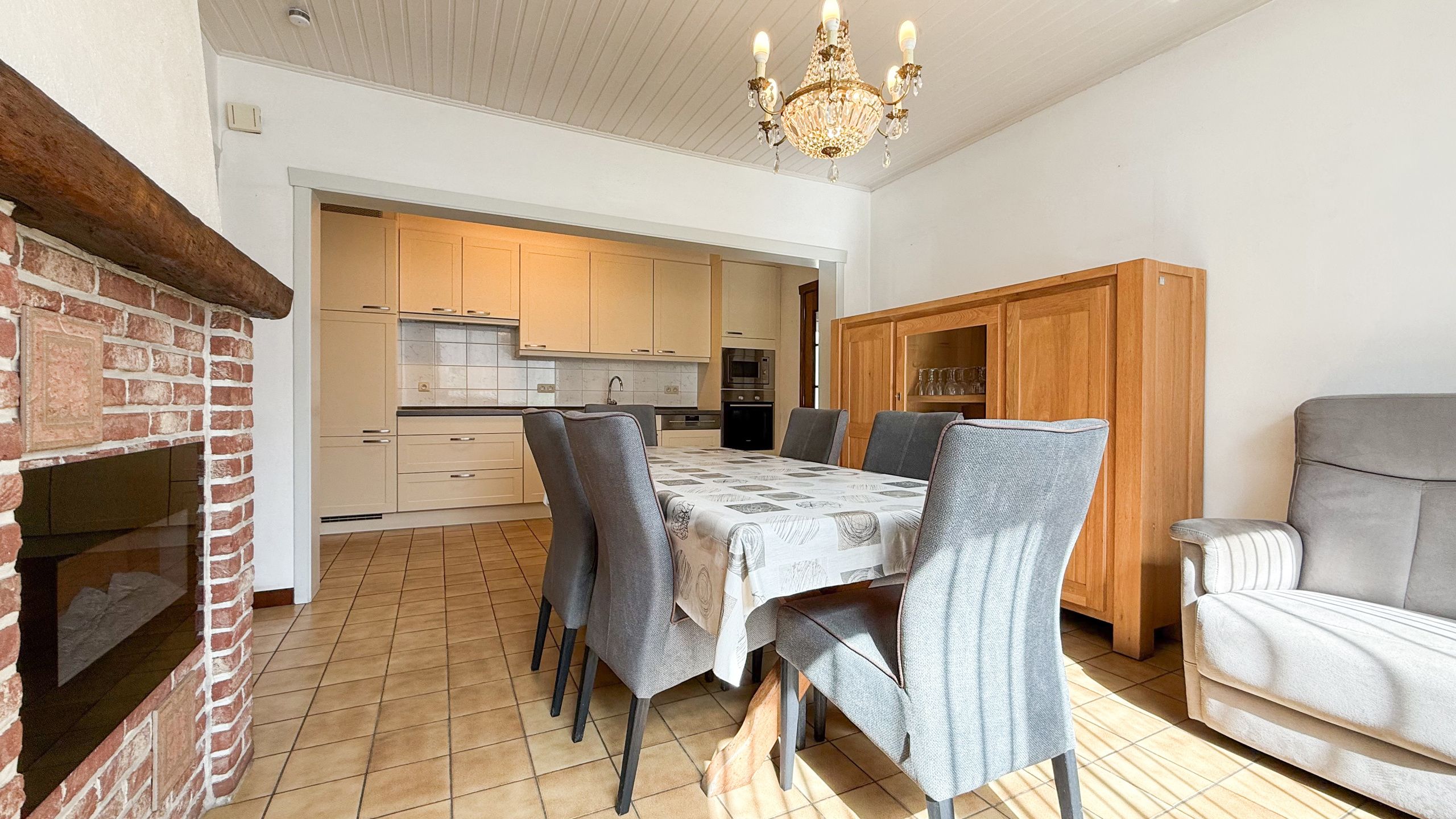 Instapklare, etagewoning te koop op rustige locatie in Zolder! foto 11