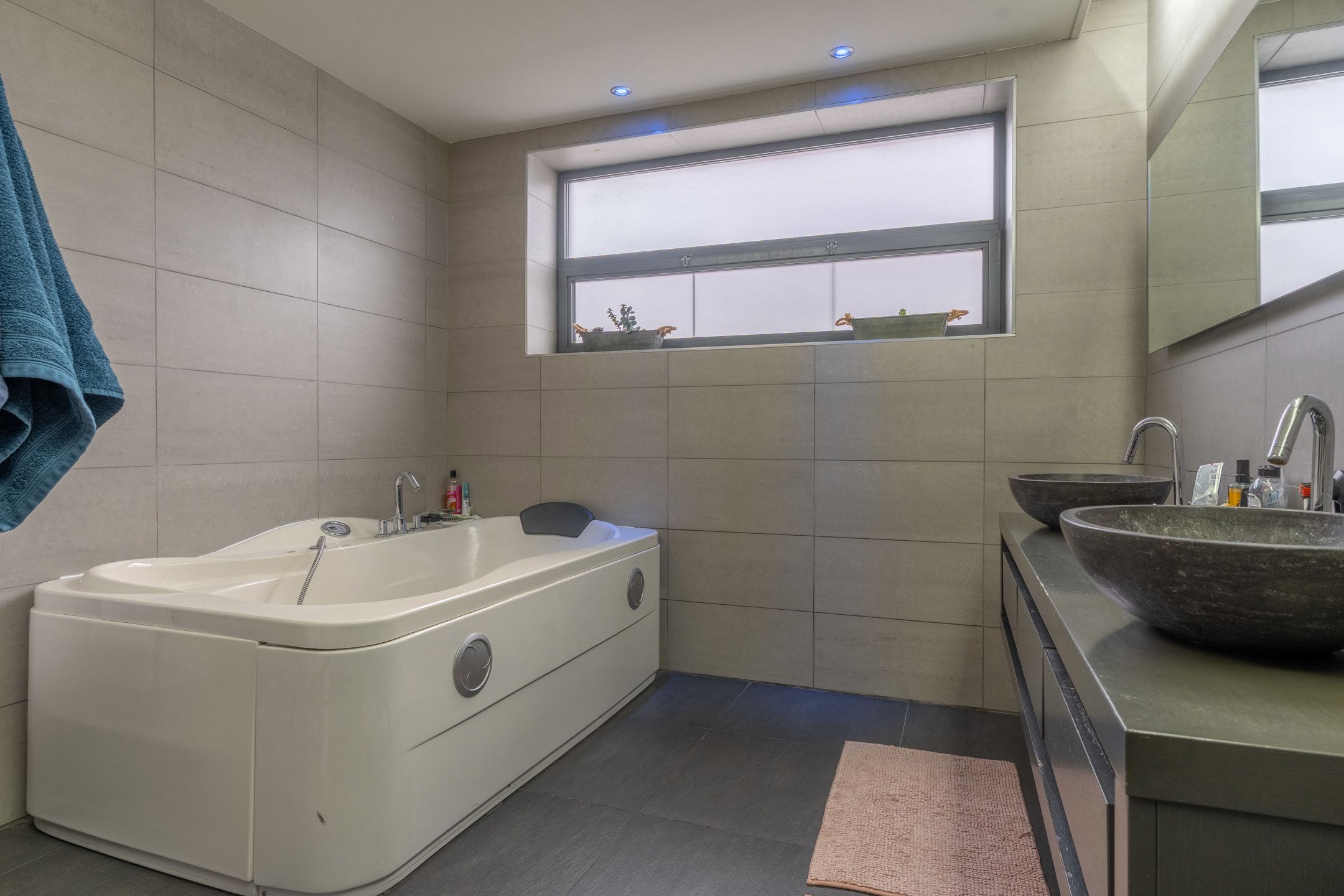 Instapklare 3slpk woning met tuin en garage te Turnhout. foto 17