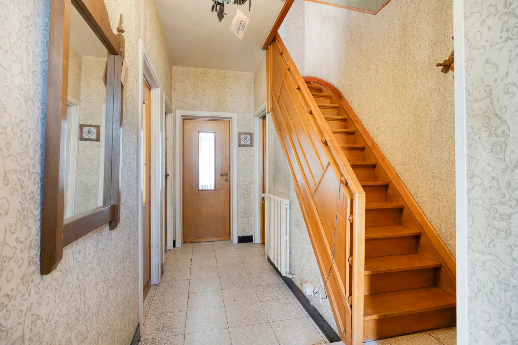 Goed gelegen woning met 3 slaapkamers, garage en tuin foto 6