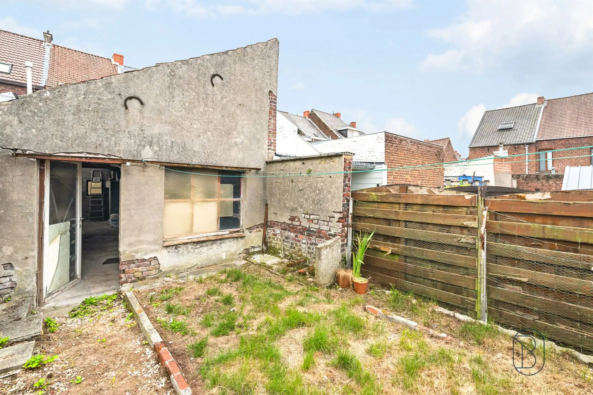 Te renoveren woning in centrum Lessines. foto 11