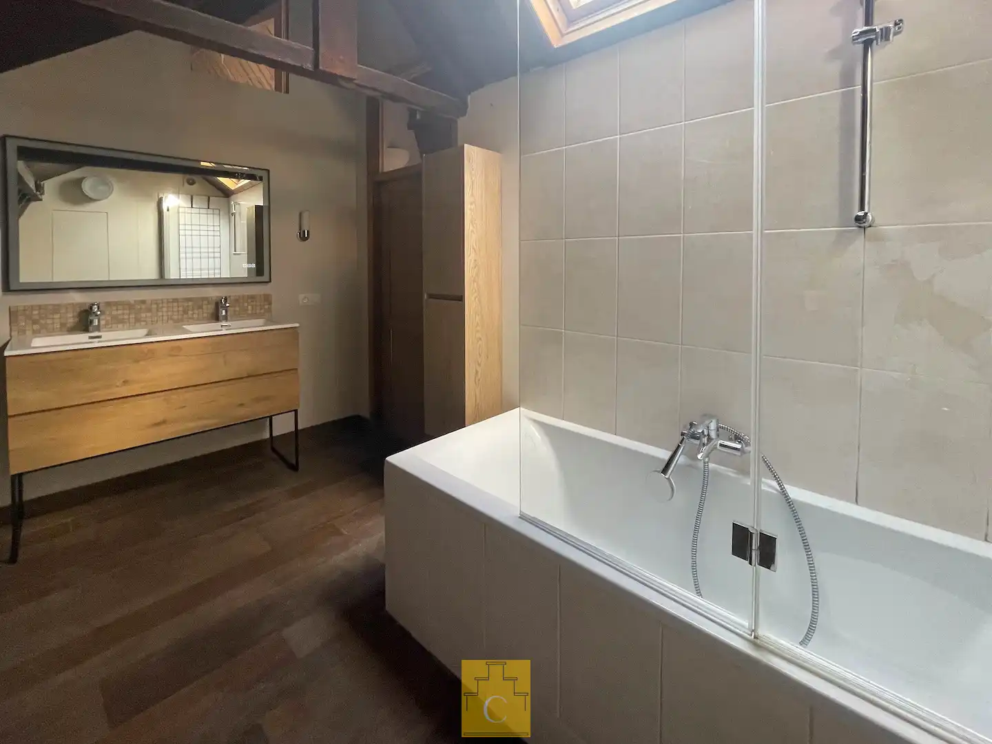 Gerenoveerd duplex appartement centrum Brugge foto 5