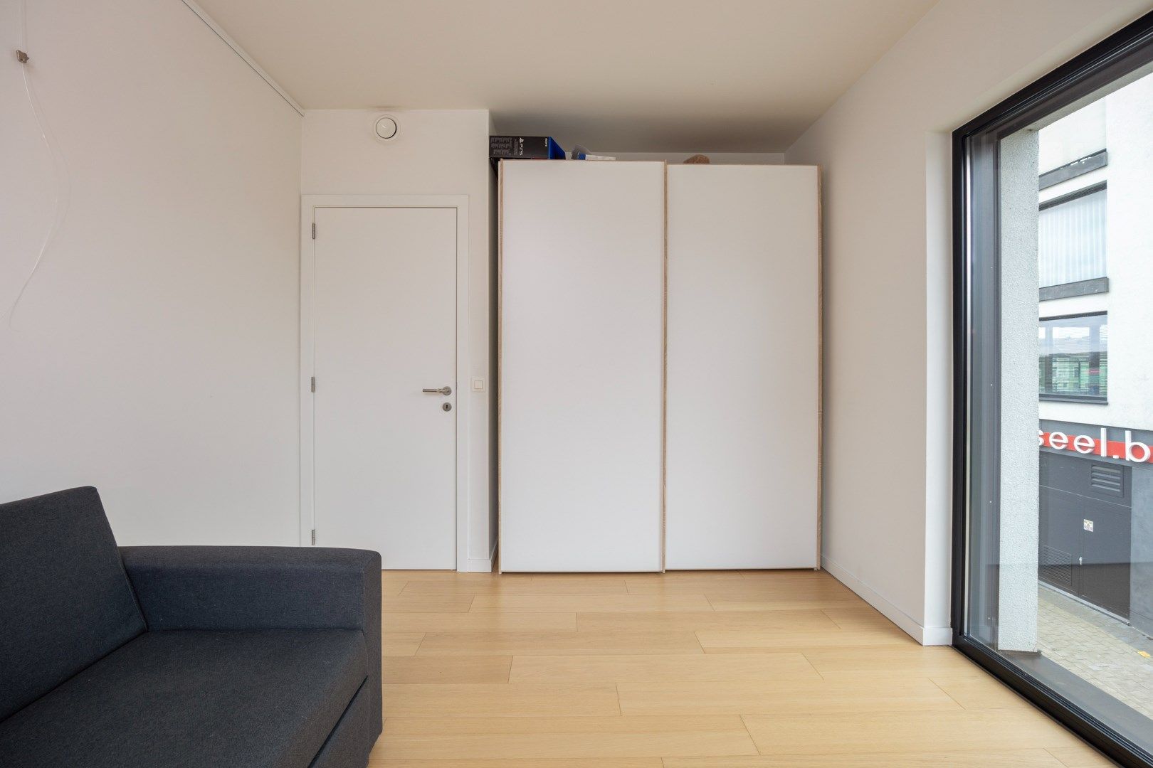 Hoekappartement met zich op water, zuidgericht terras en 2slaapkamers en autostaanplaats foto 9