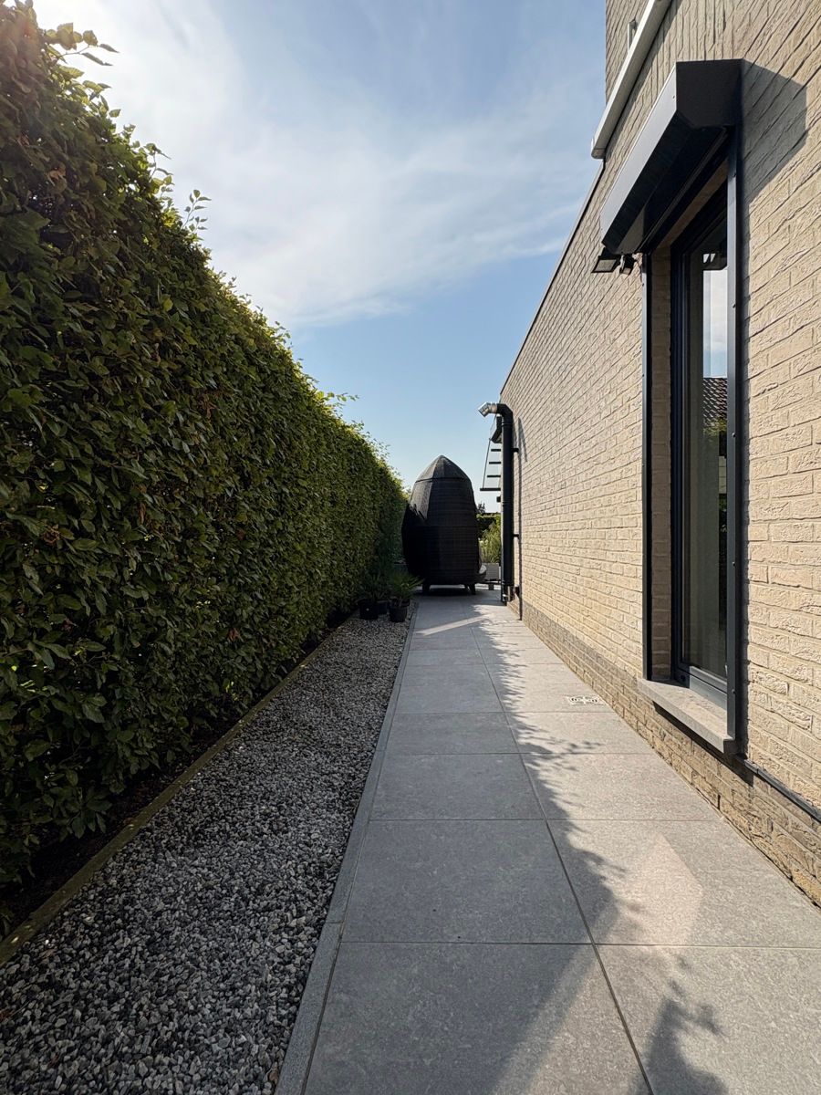 Verzorgde woning met 4 slaapkamers foto 24