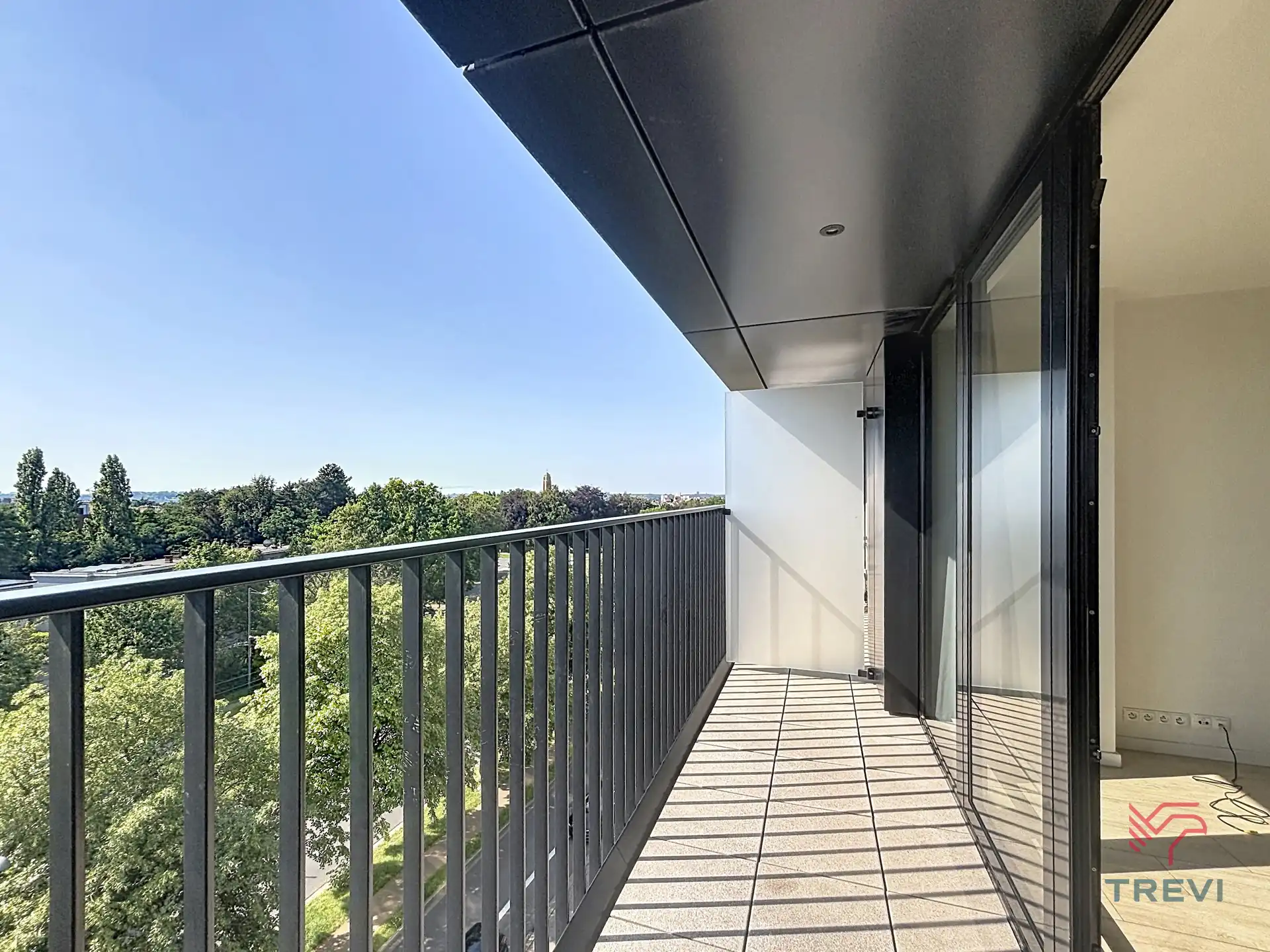 Mooi appartement met 1 slaapkamer + P foto 2