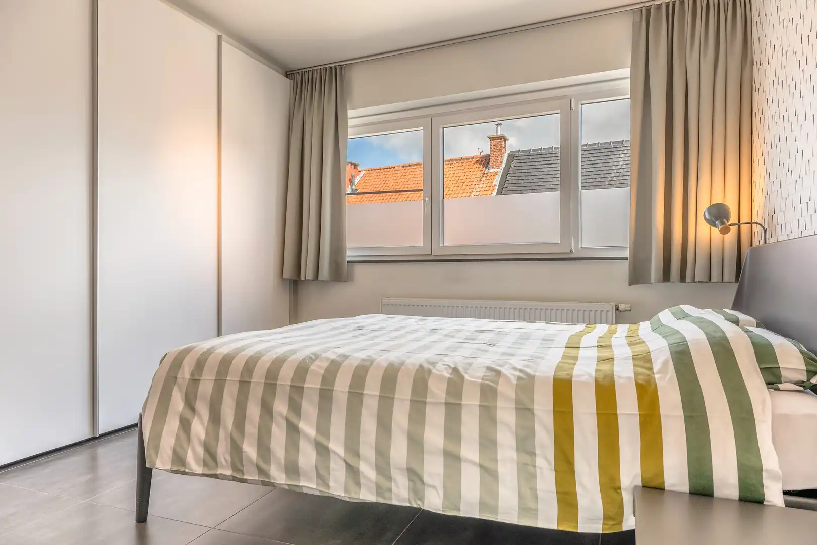 Instapklaar en modern appartement met garage foto 10