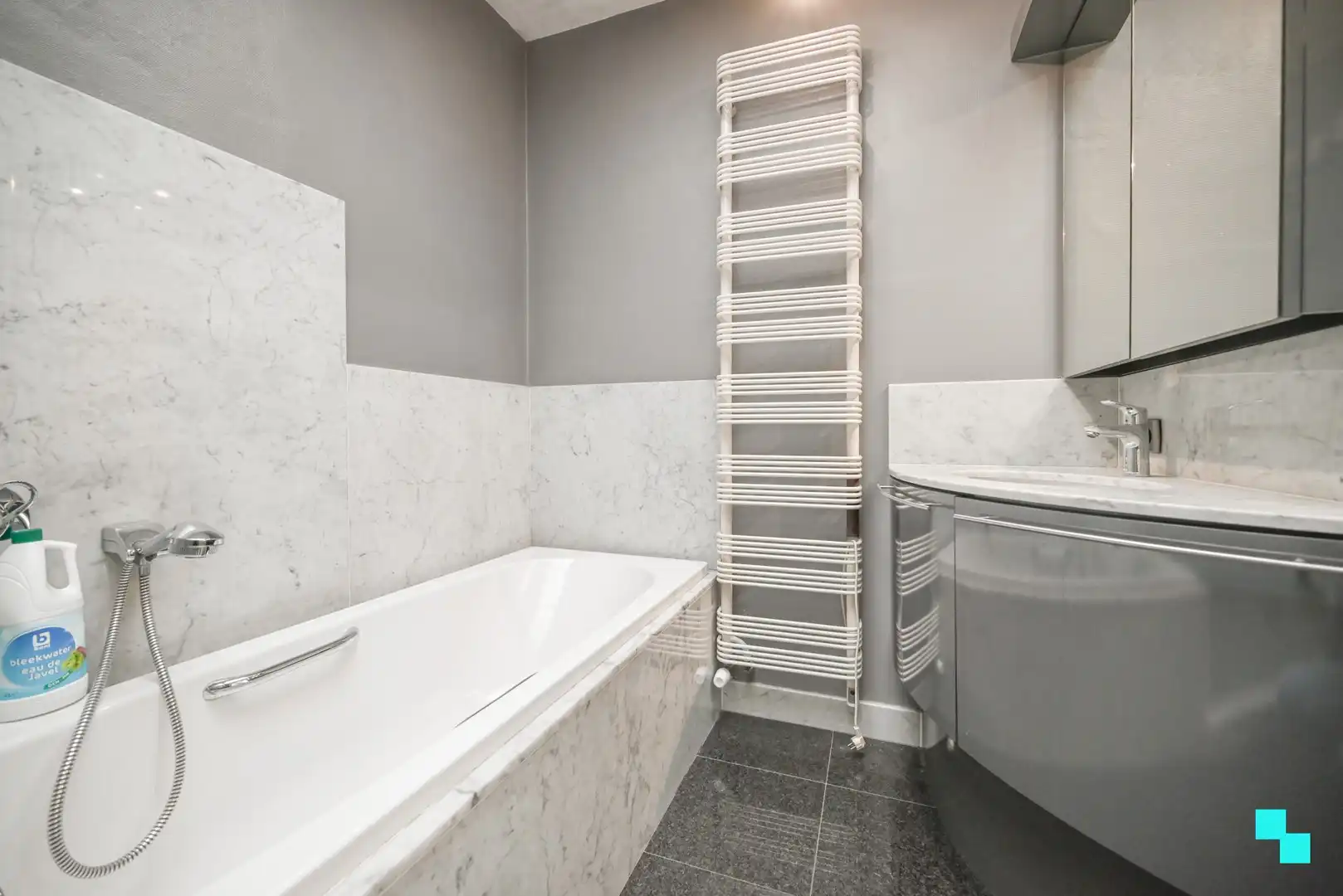 Ruim handelspand met woonst, garage en tal van mogelijkheden in Emelgem foto 22