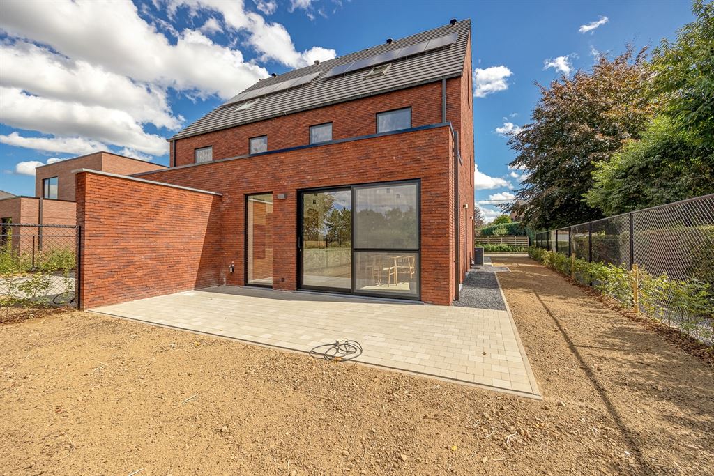 Nieuwbouwwoning op een zeer rustige locatie! foto 27