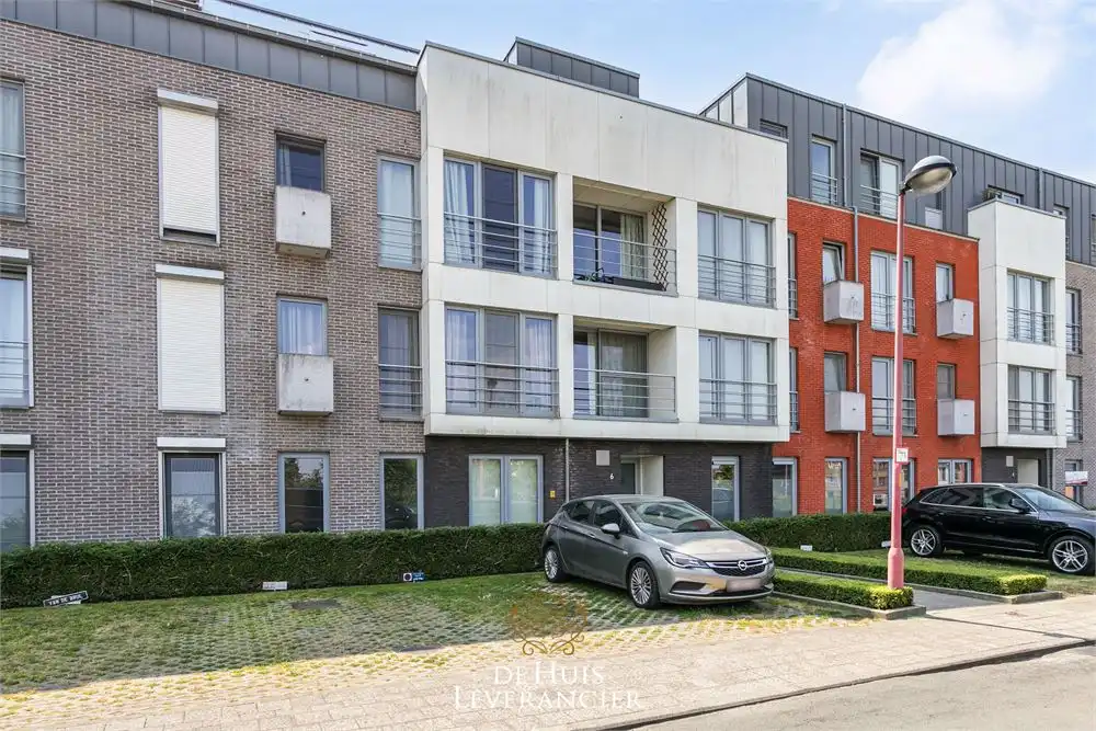 Energiezuinig modern appartement met lift en terras foto 19