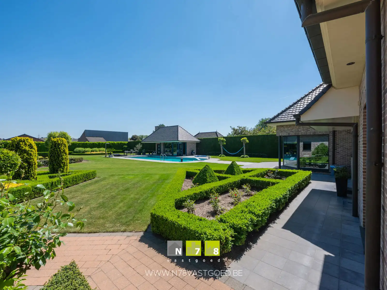 Villa te koop foto 51