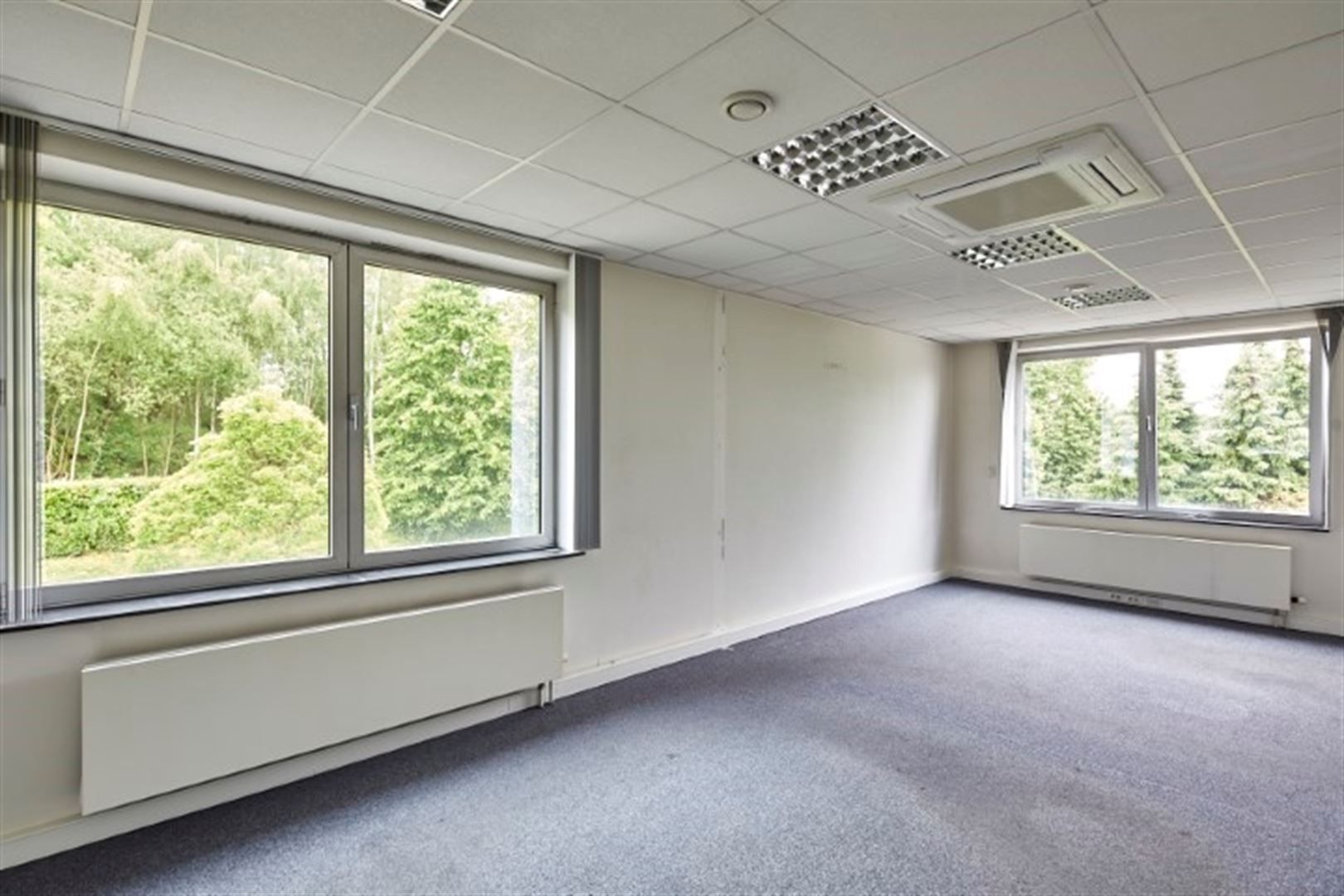 Kantoorgebouw foto 10