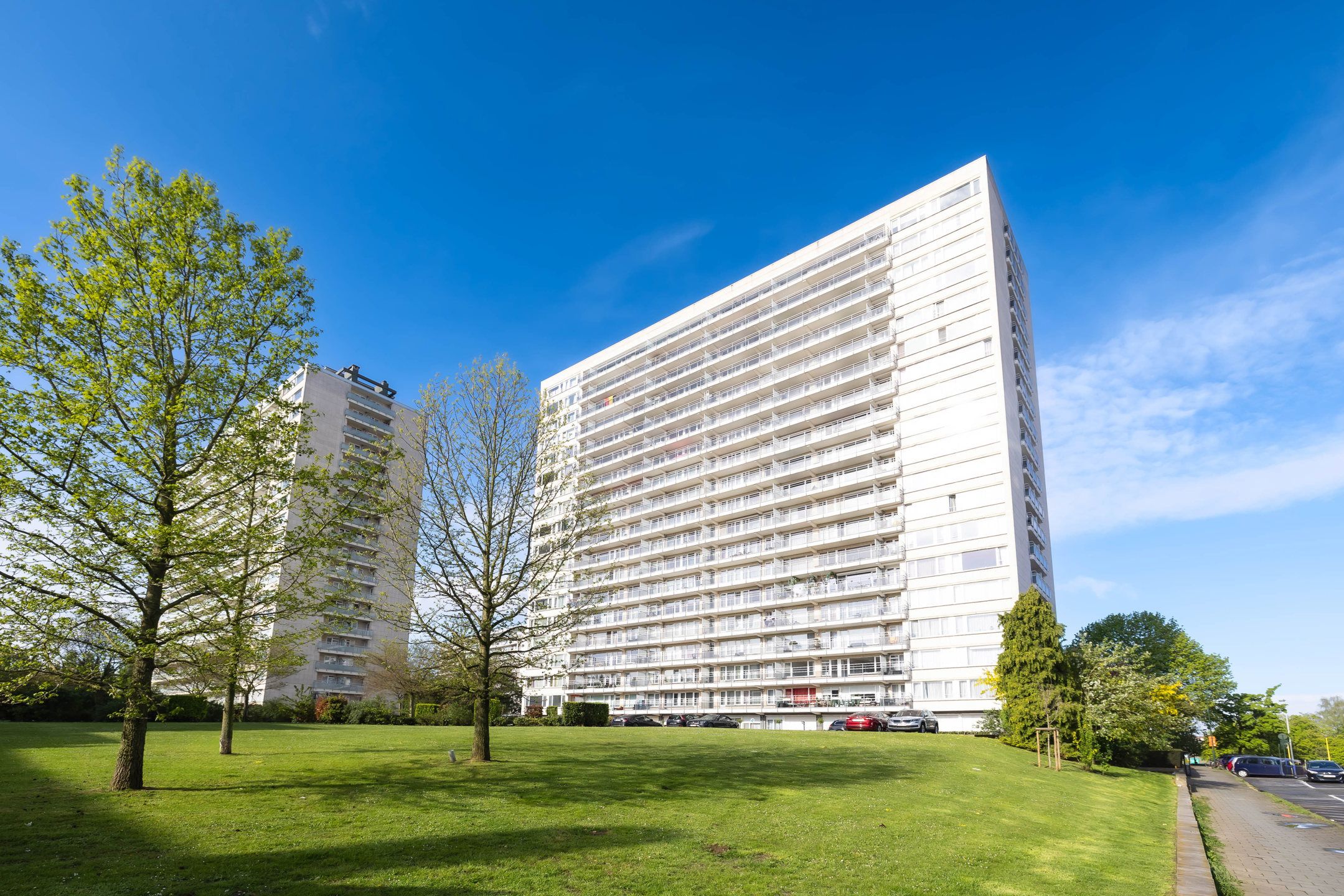 Ruim appartement met 3 slaapkamers van 102m² foto {{pictureIndex}}