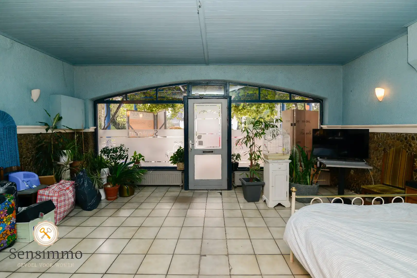 Handelsgelijkvloers met bovenliggend woonst foto 4