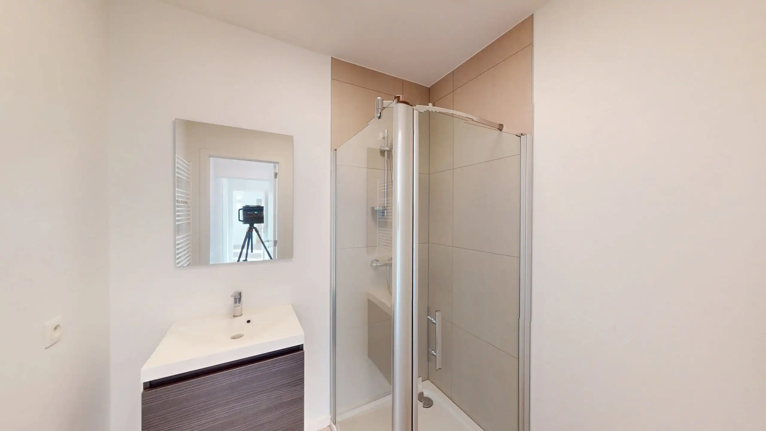 ANTWERPEN-ZUID. Appartement met zicht op de Schelde. foto 8