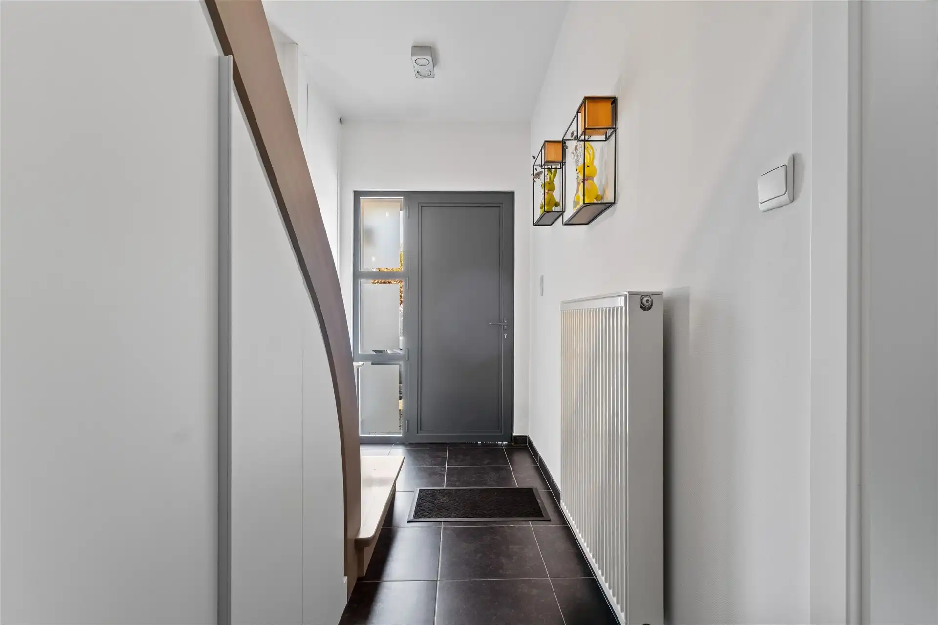 Modern halfopen bebouwing met uniek zicht in een landelijke omgeving. foto 7