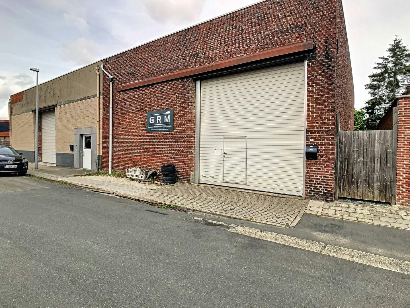 Vastgoedvennootschap met verhuurde magazijnen en opbrengsteigendom te Kortrijk  foto 7