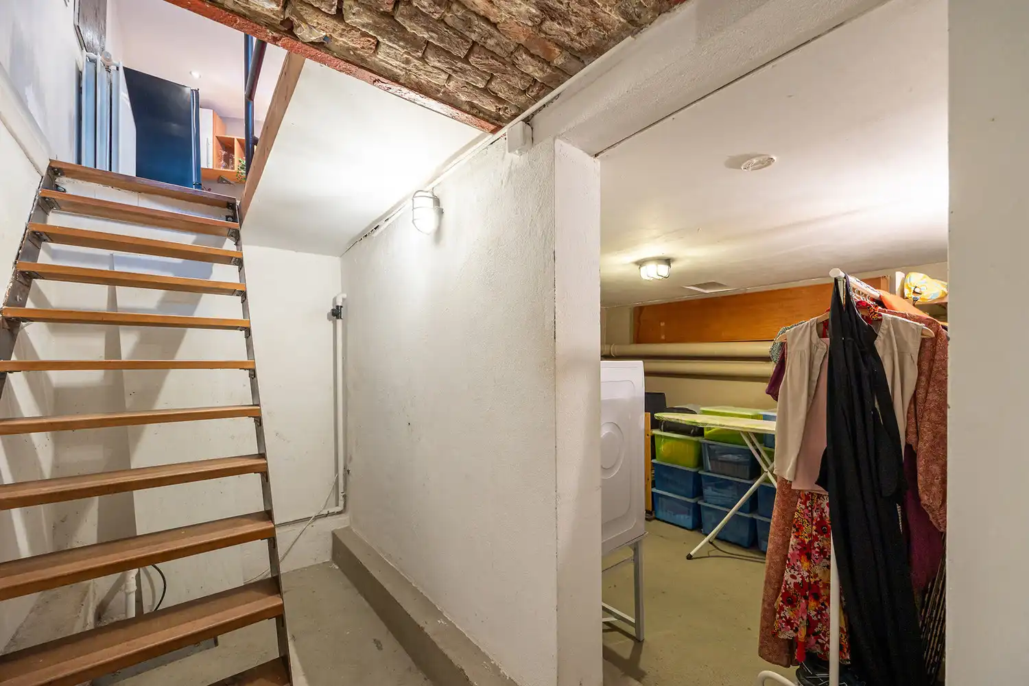Karaktervol herenhuis met arte-déco aan de Dageraadplaats foto 25