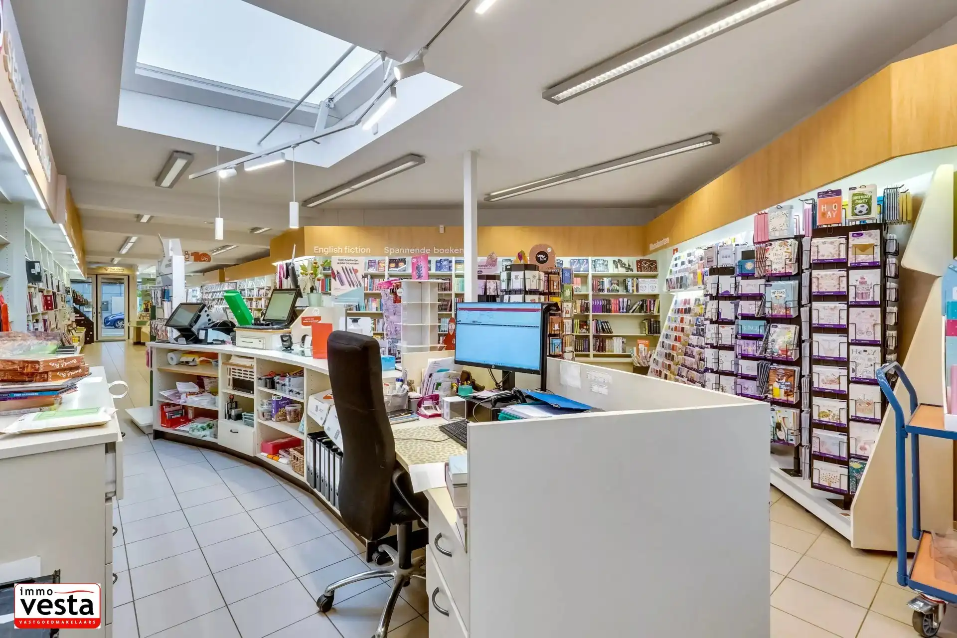 Investeringspand met winkel en appartement foto 6