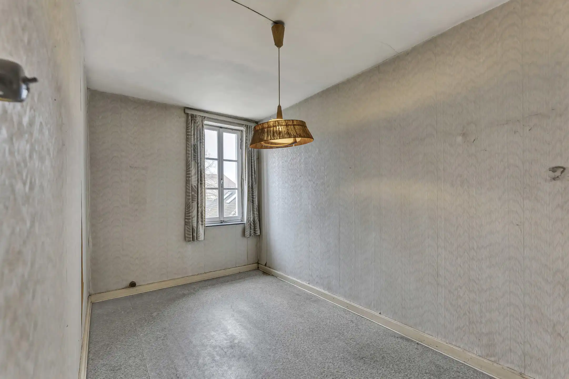 Charmante rijwoning met tuin en garage foto 14