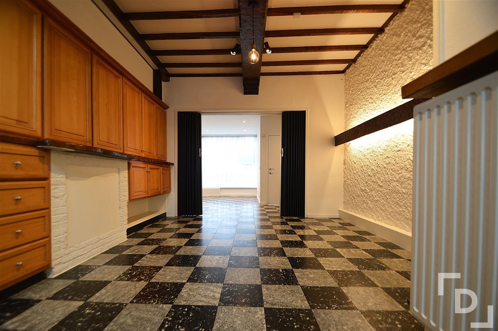 "Gerenoveerde stadswoning in het centrum van Poperinge" foto 3