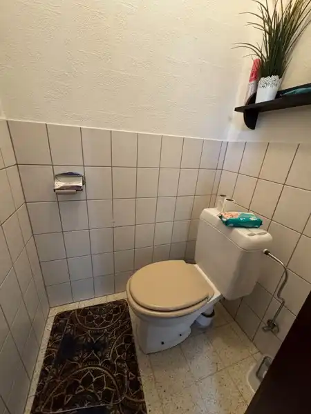 Halfopen gezinswoning met 3 slaapkamers en een grote tuin. foto 28