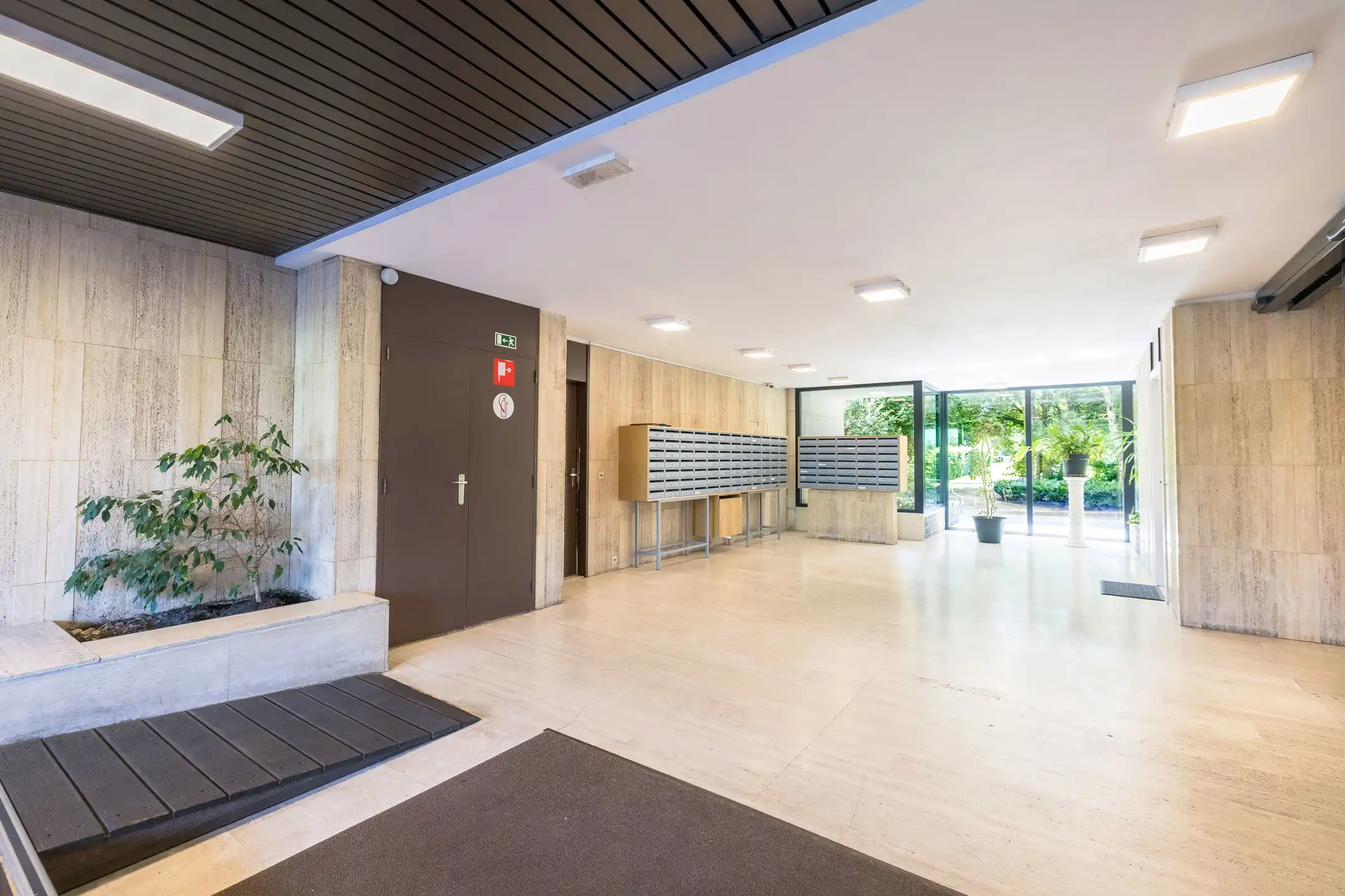 Prachtig appartement met 2 slaapkamers + garage foto 21