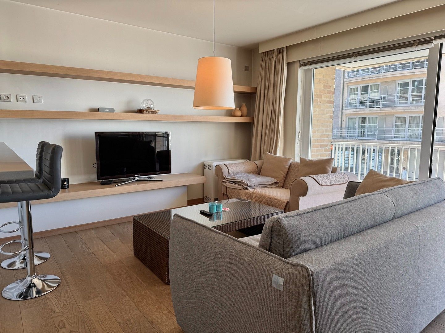 Mooi appartement met groot terras en zicht op zee. foto 2