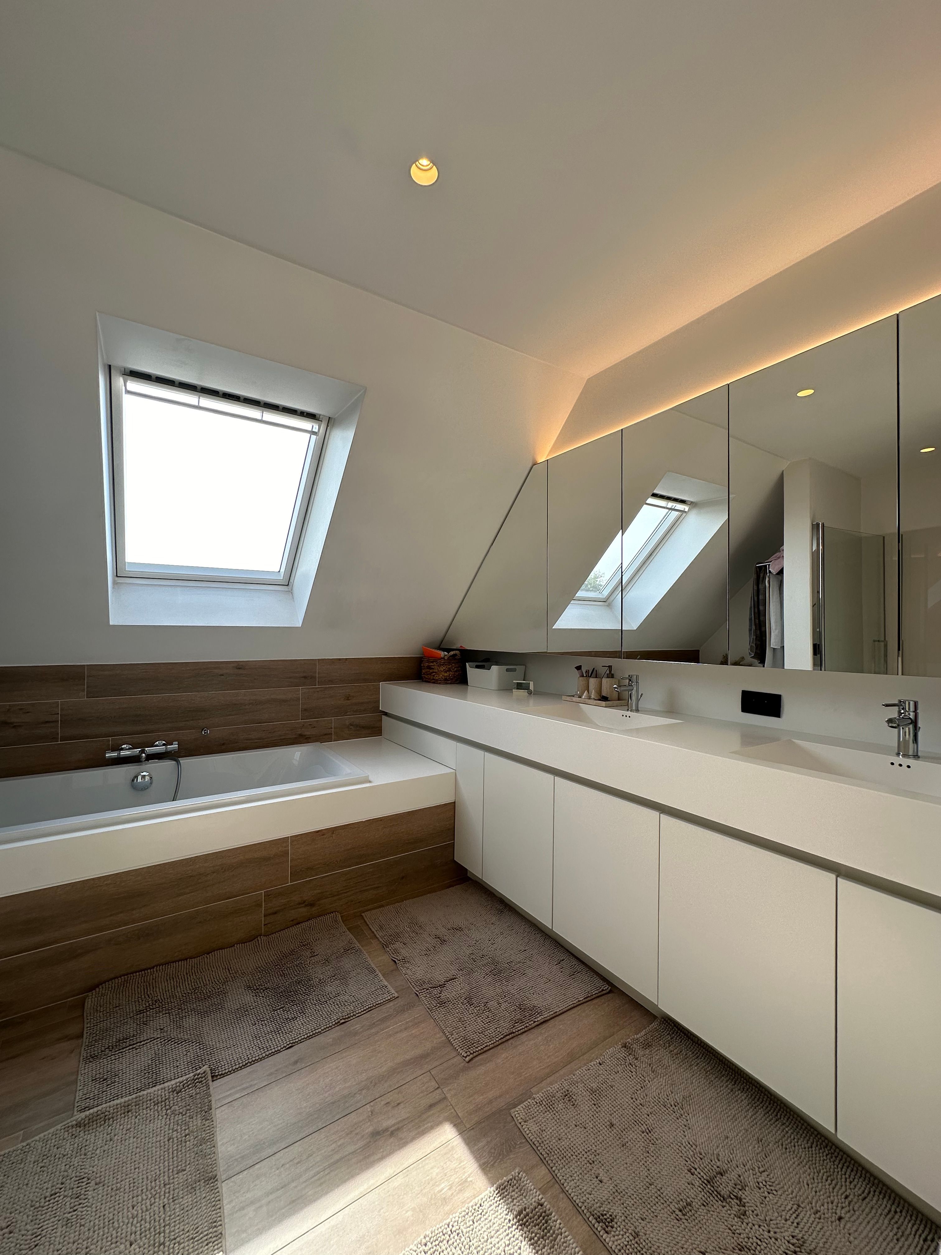 Recente, stijlvolle woning met mooie tuin nabij centrum Merelbeke foto 17