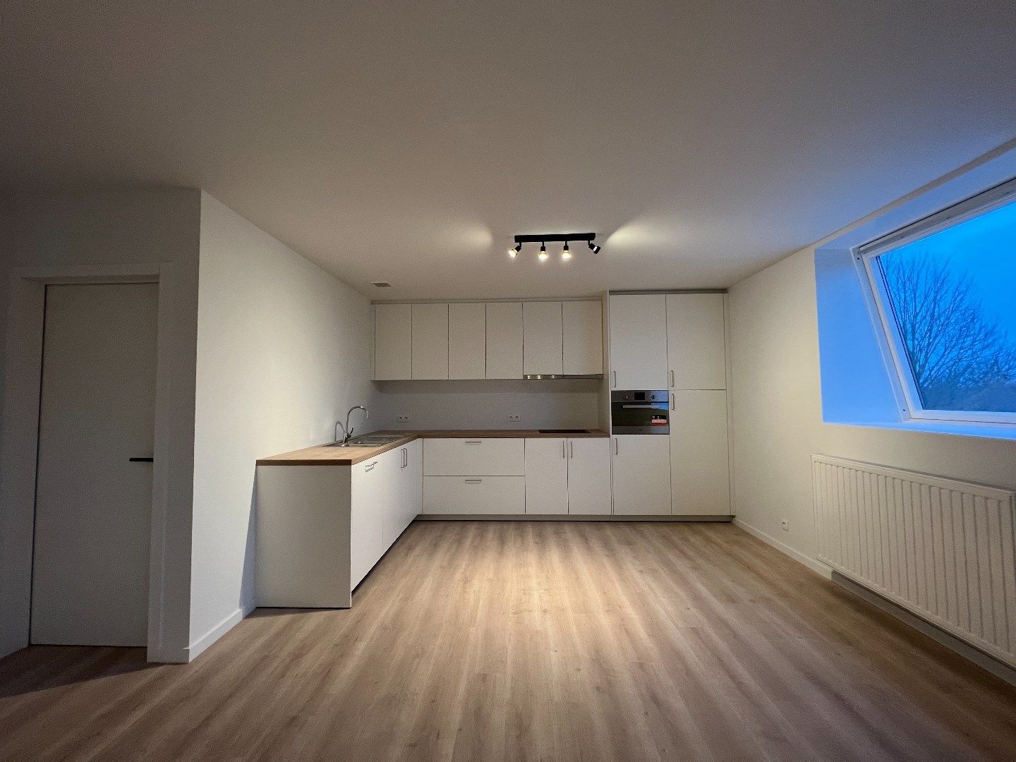 Volledig gerenoveerd duplexappartement foto 4