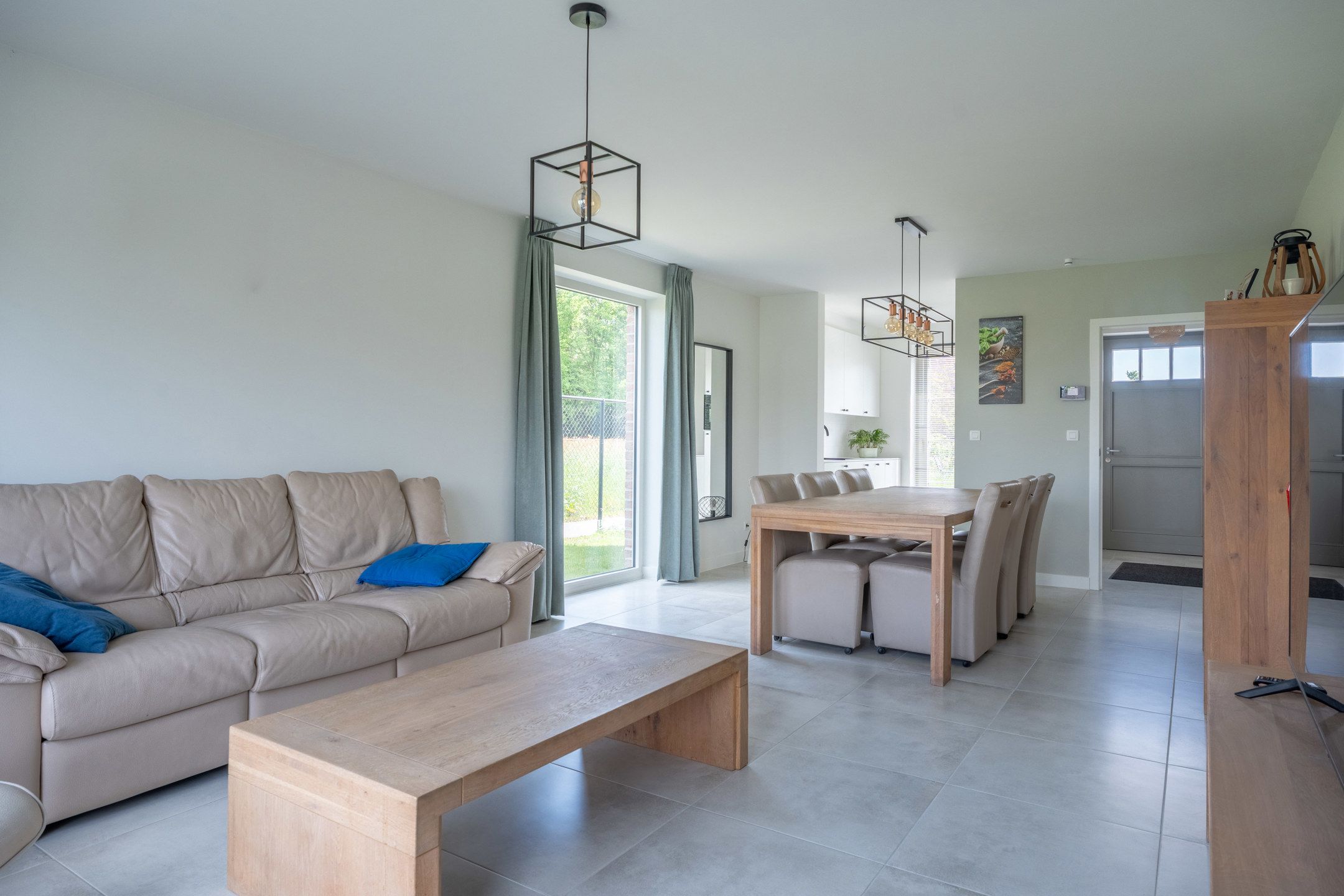 Energiezuinige nieuwbouwwoning met 4 slpk en privé tuin. foto 6