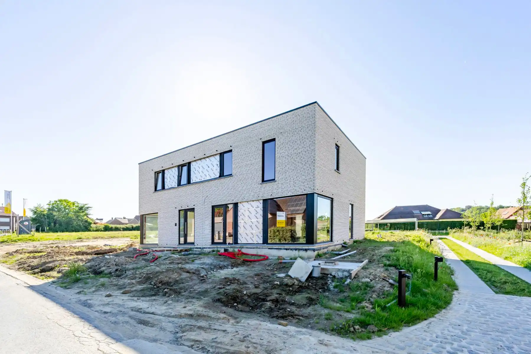 Moderne nieuwbouwwoning foto 2