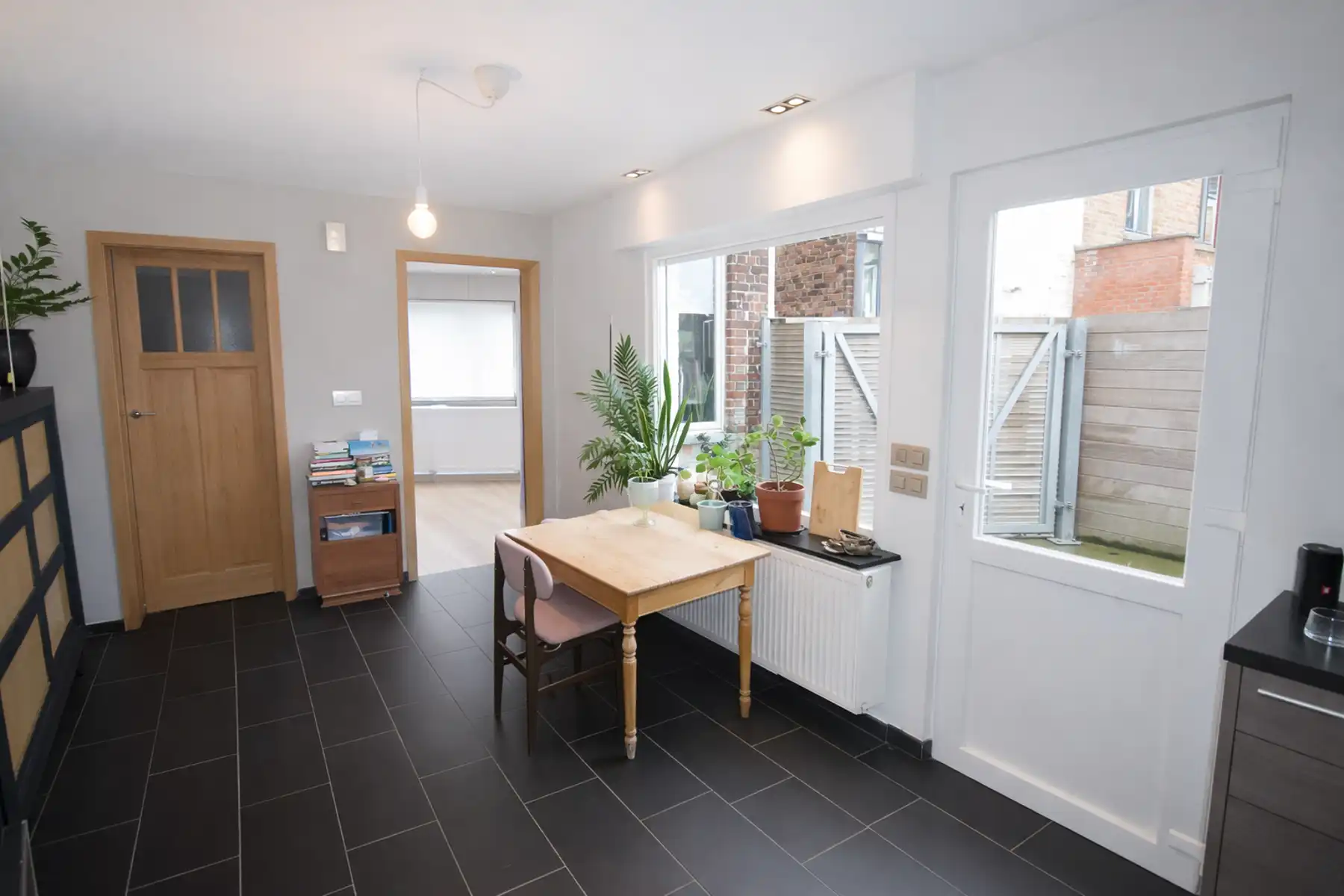 Gezinswoning centrum Oostkamp foto 6