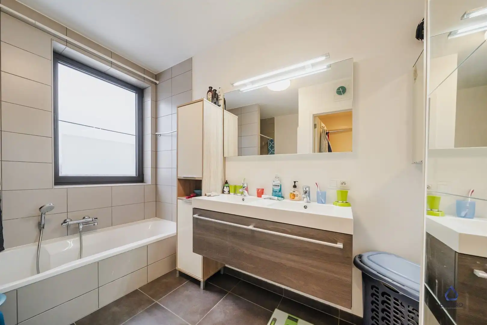 Instapklaar 3-slaapkamer appartement met dakterras foto 11