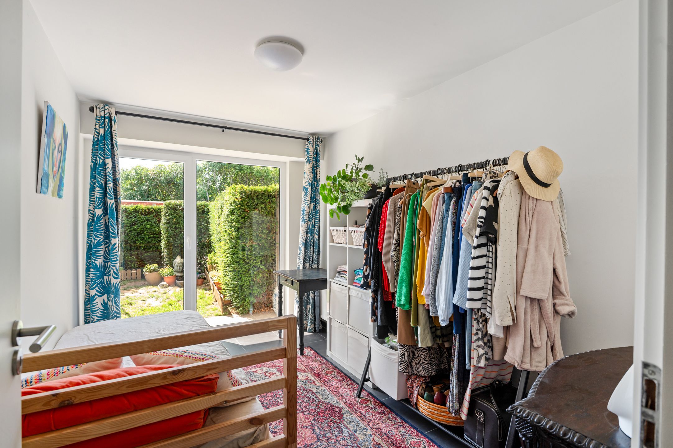Mooi gelijkvloers appartement met 2 slk., tuin en garagebox foto 6