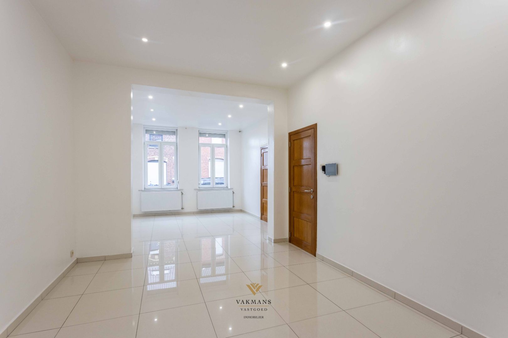 Ruime woning met 4 slaapkamers op rustige locatie foto 11