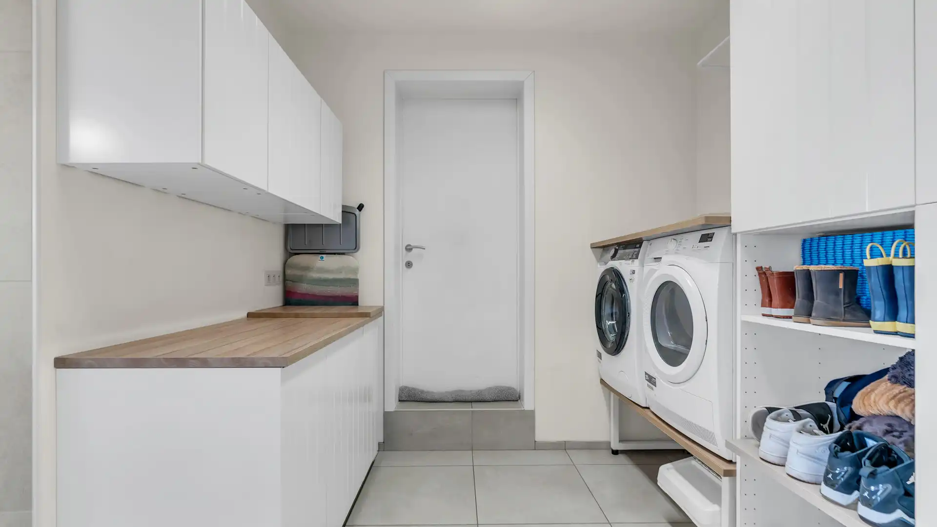 Gerenoveerde woning met handelspand te Dilsen-Stokkem foto 17