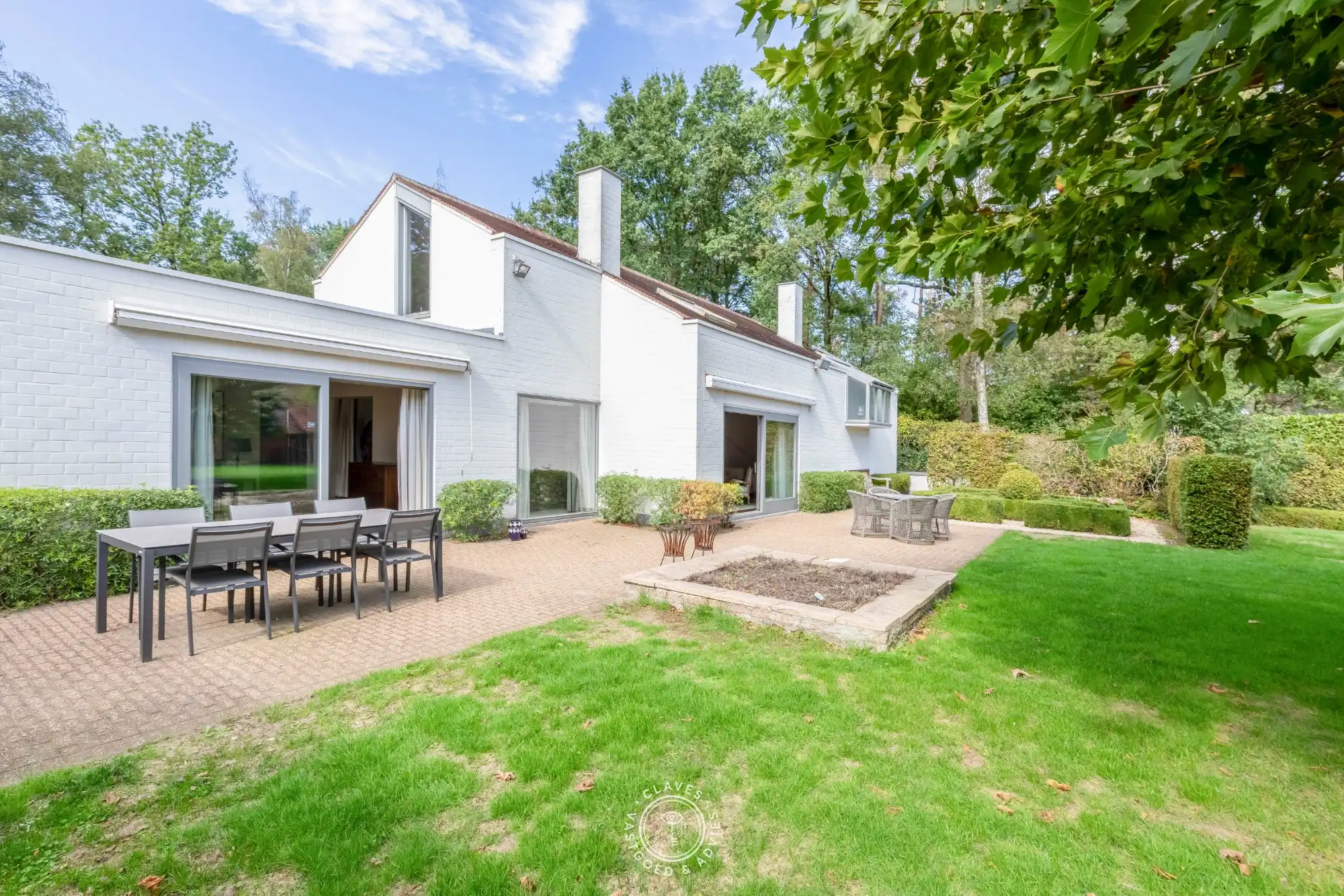 Residentiële villa op een uitzonderlijk groen perceel van meer dan 2.000 m² in de gegeerde Eikenlaan te Belsele foto 24
