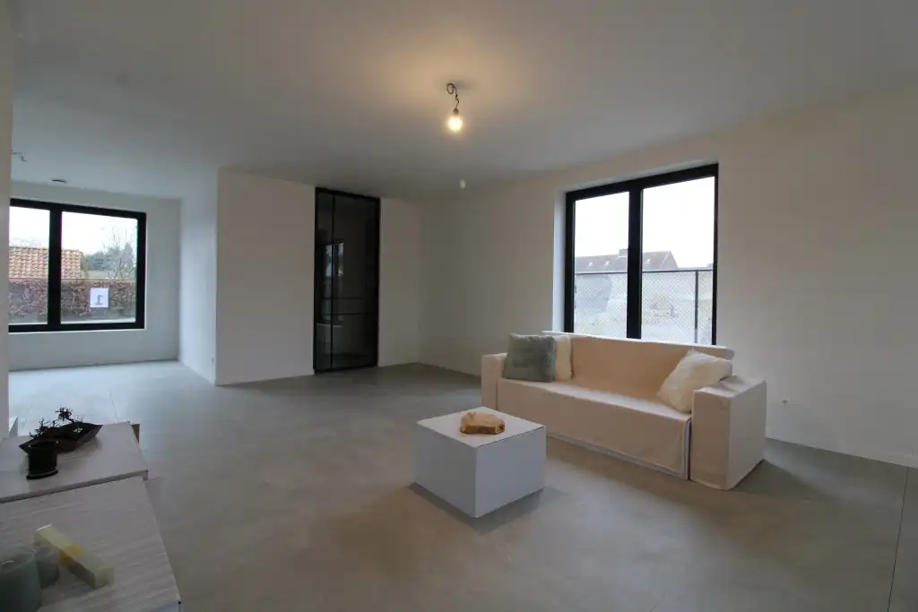 VOLLEDIG AFGEWERKTE ENERGIEZUINIGE NIEUWBOUWWONING OP 616m² foto 10