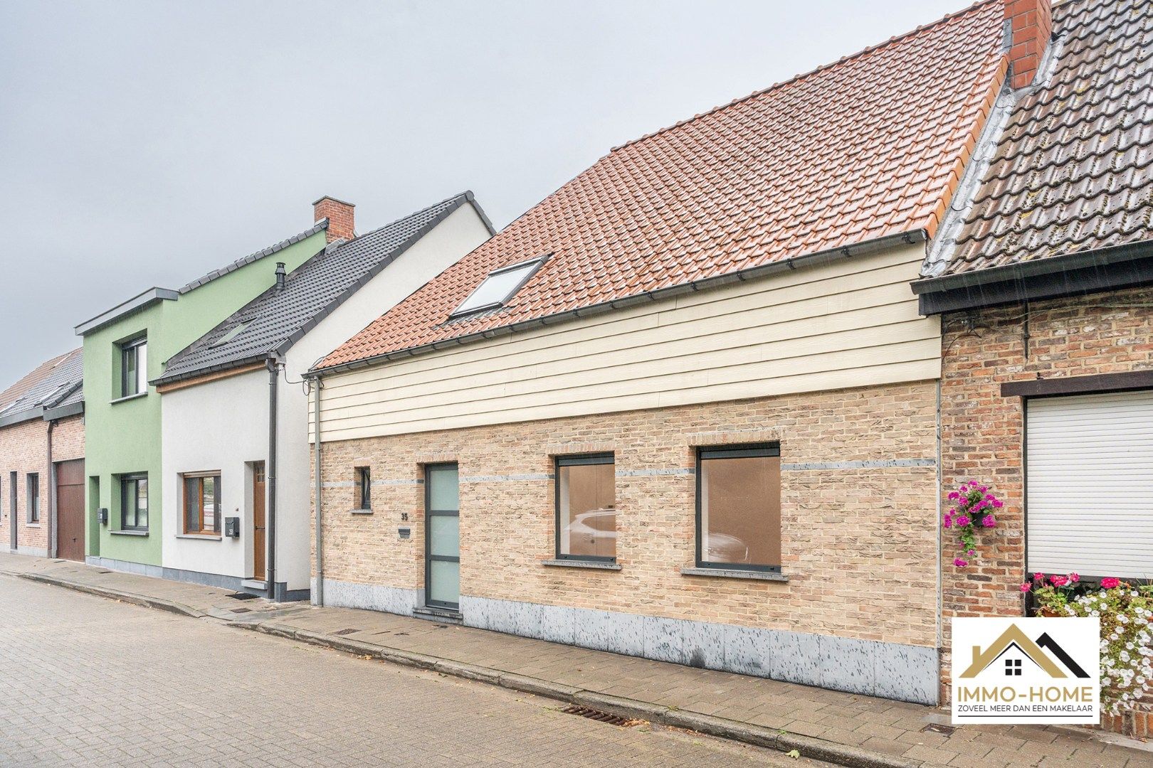 Instapklare rijwoning op rustige ligging!  foto {{pictureIndex}}
