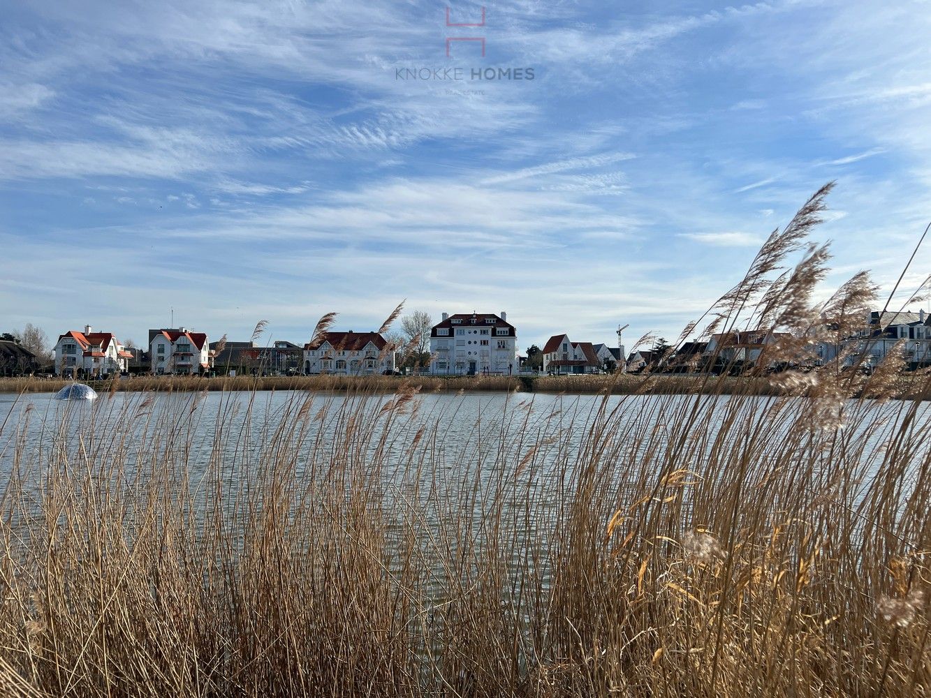 Ruim en prachtig gerenoveerd appartement met zicht op het Zegemeer foto 18