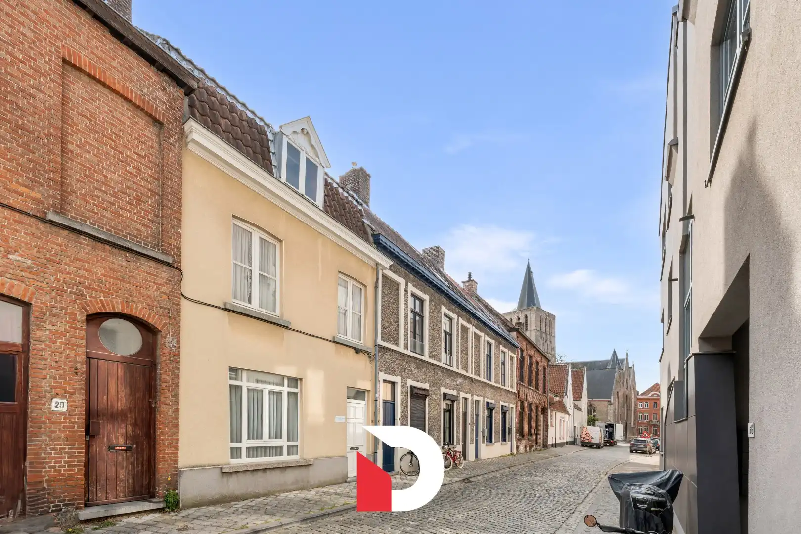 Karaktervolle woning met uitzonderlijk potentieel in hartje Brugge foto 14