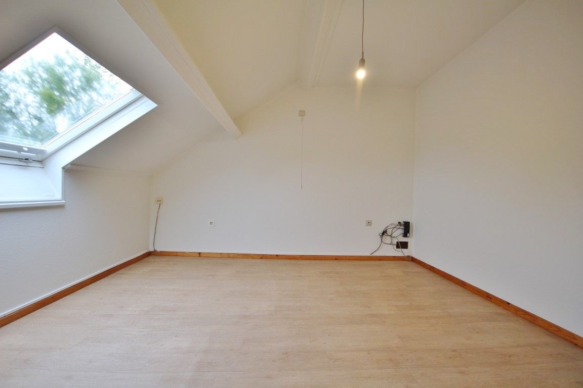 Recent vernieuwd appartement te huur in één van de gezelligste dorpen rond Sint-Truiden! foto 15