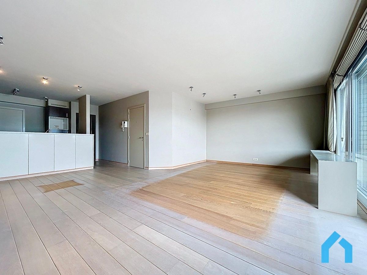 Instapklaar, zuidgericht appartement met 3 slaapkamers te huur! foto 8