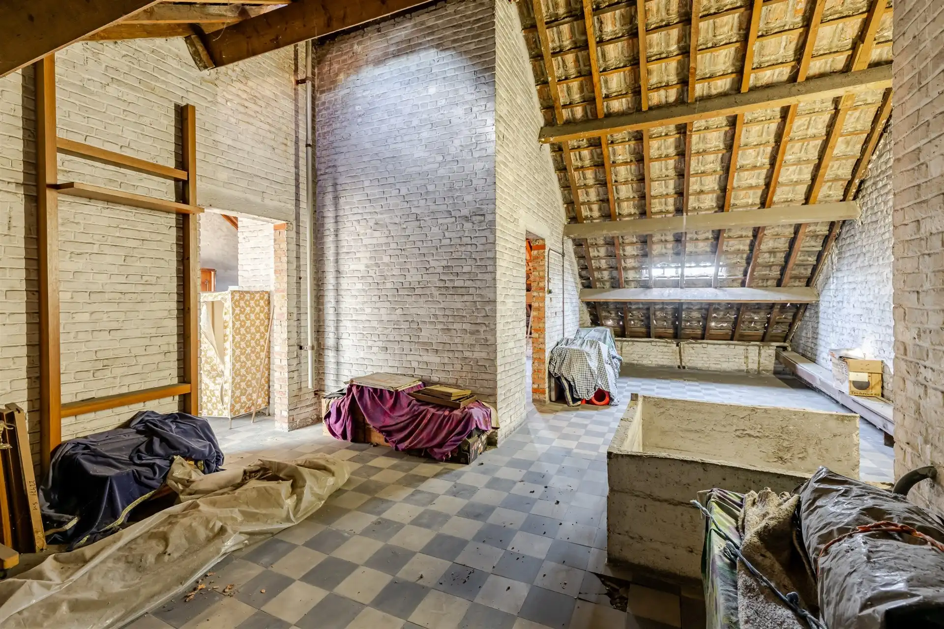 Karaktervolle herenwoning met indrukwekkende ruimte, authentieke elementen en rustige tuin nabij het stadspark foto 27