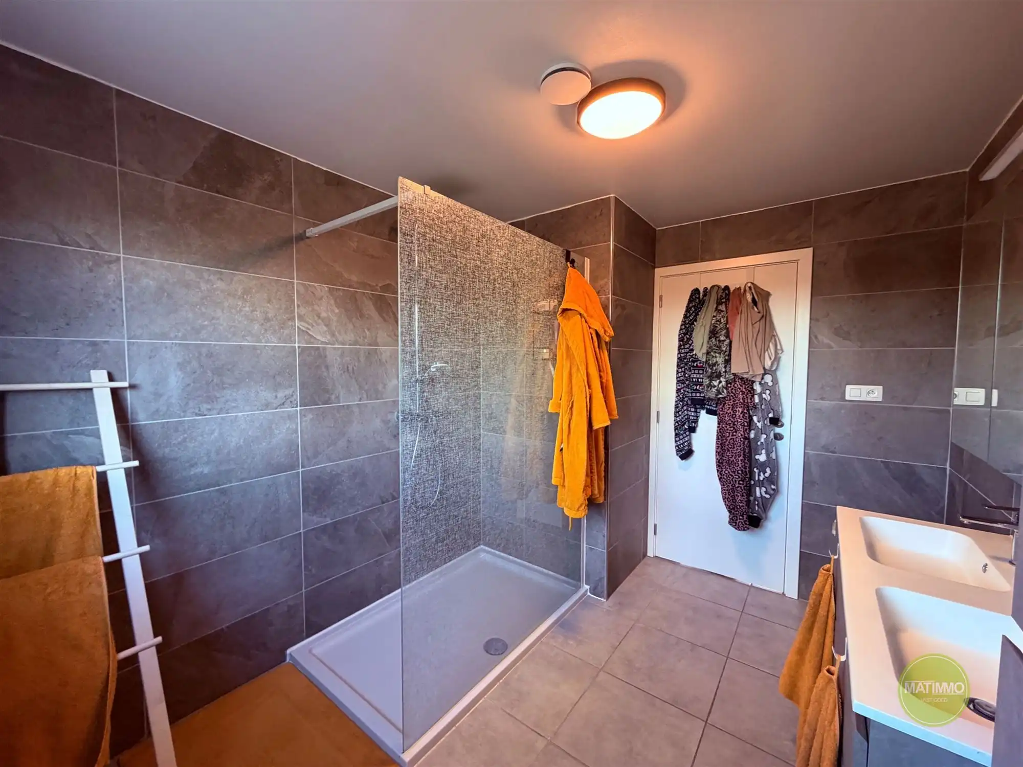 Moderne gezinswoning met 3 à 4 slaapkamers en tuin in Balen foto 19