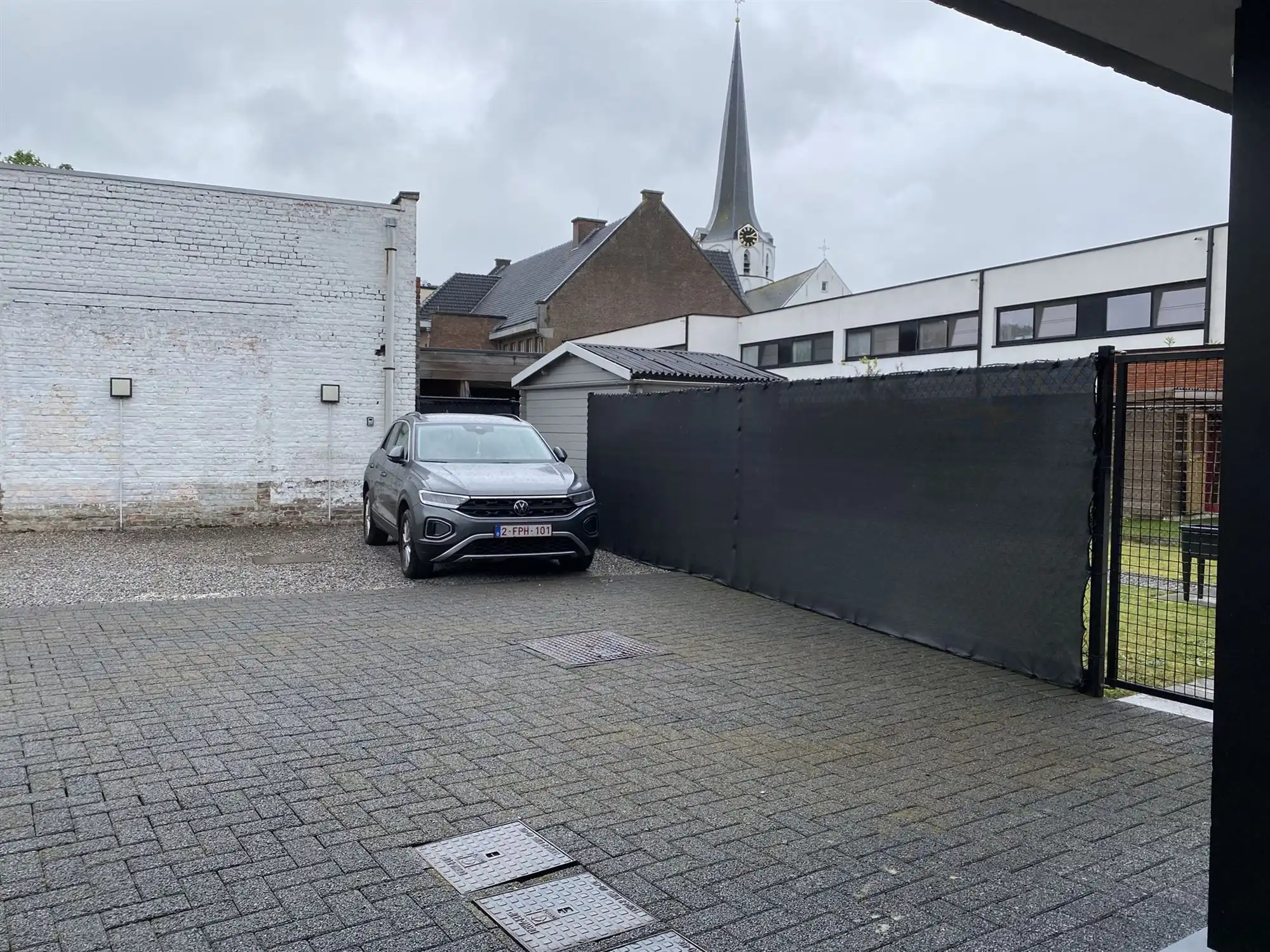 Knap en energiezuinig gelijkvloers appartement met 2-slpk, aangename tuin en een autostaanplaats foto 13