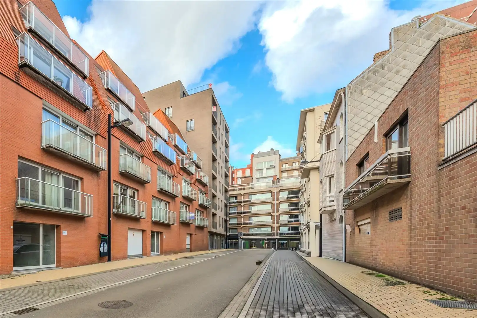 appartement met zonnig terras foto 23