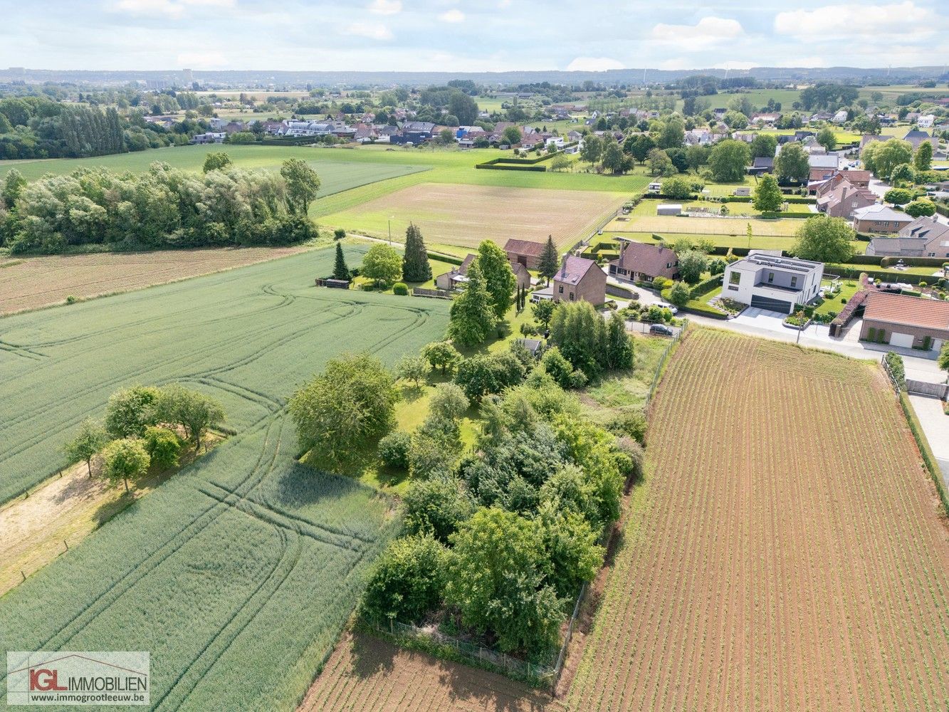 Prachtig gelegen alleenstaande woning op 14are met 4 slaapkamers & garage foto 27